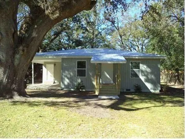 1302 Basin St, Pensacola, FL 32534