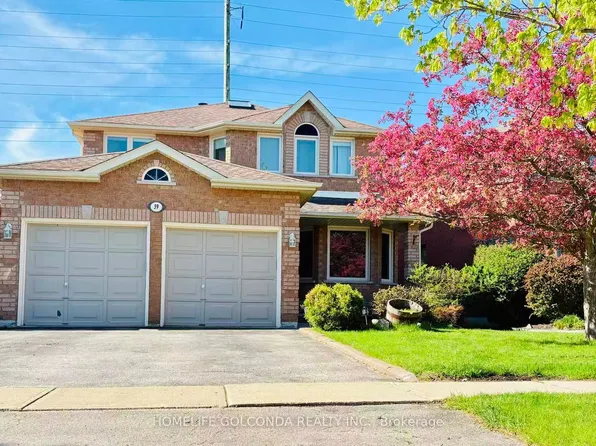 39 Etherington Cres, Barrie, ON L4N 7T2