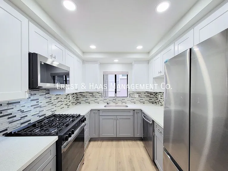 1758 E 2nd St #101 — Photo 6