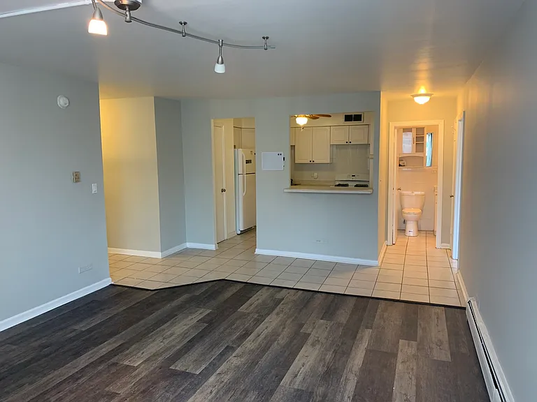 6325 N Sheridan Rd #505 — Photo 3