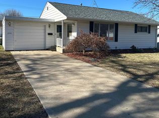 2241 S 10th St, Burlington, IA 52601