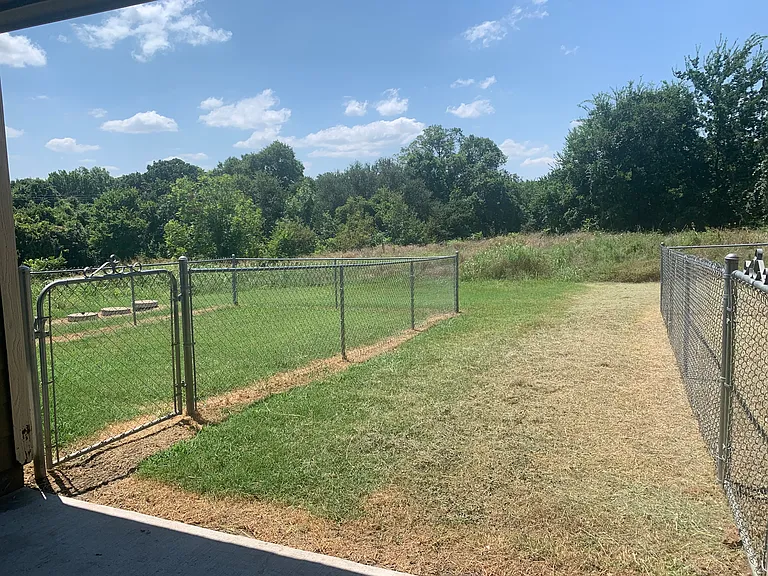 103 Lindas Creek Ln — Photo 23