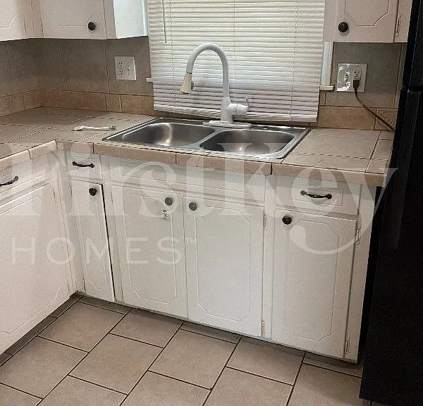 9807 Drury Ave — Photo 8