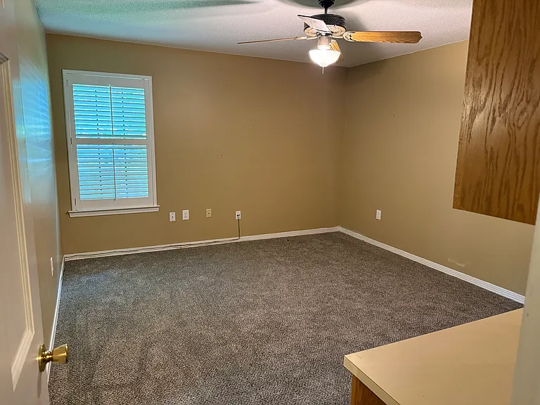 517 Hartley Rd — Photo 12