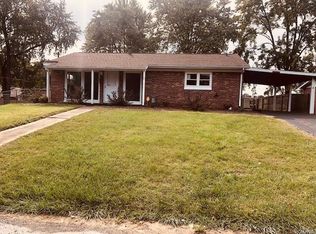 4100 Shirley Dr, Belleville, IL 62226