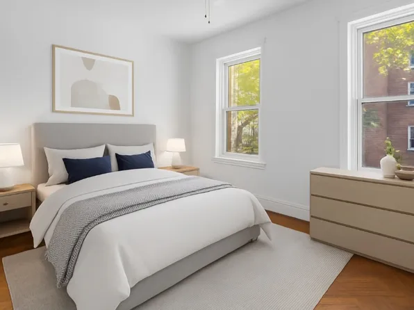 99 Ocean Parkway image 4 of 11