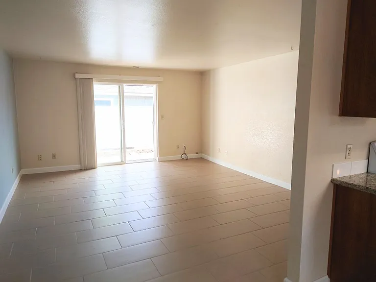 322 Lorraine Ave #A — Photo 8