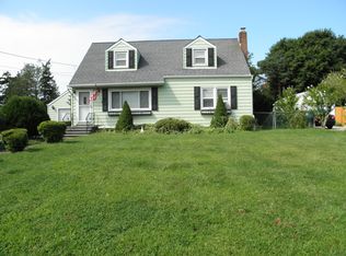 428 2nd Ave W, East Northport, NY 11731