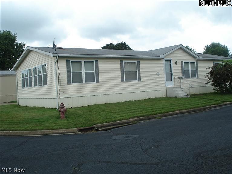 1st image of 621 Sandpiper Ln SE