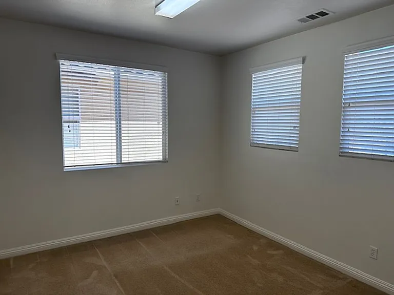 1662 May Ave — Photo 17