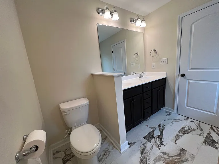 310 Landon Ln — Photo 48