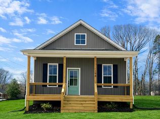 198 Triple Oak Cir, Madison Heights, VA 24572