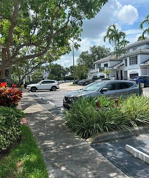 725 SW 148th Ave #503 — Photo 18