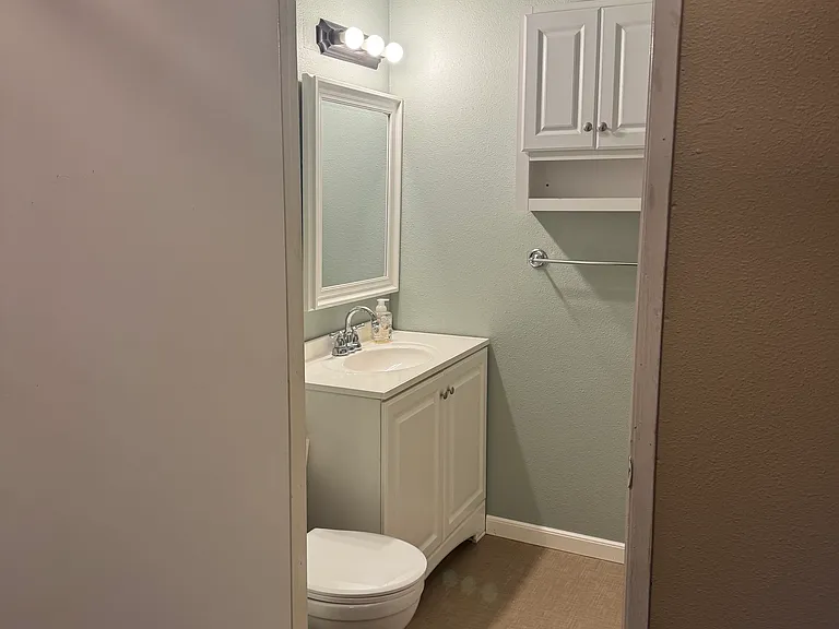 210 Adams Park Dr — Photo 8