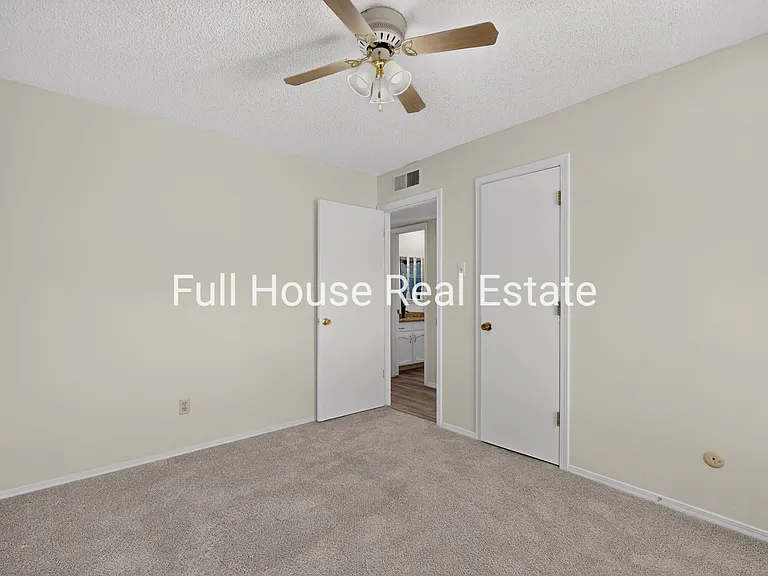 2309 Saturn Pl NE — Photo 25