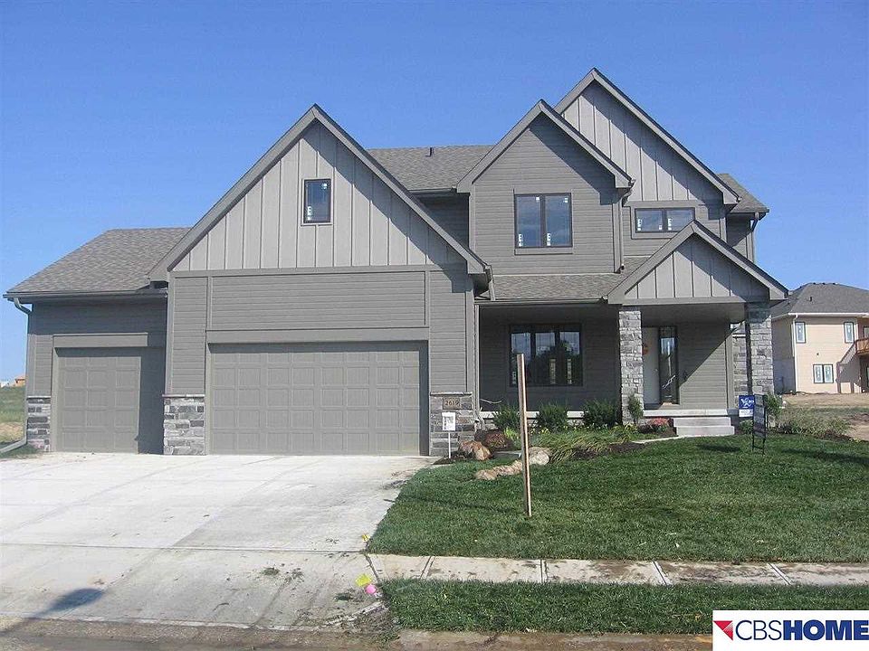 1st image of 2619 N 179th St