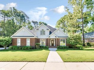 130 North Dr, Fairhope, AL 36532