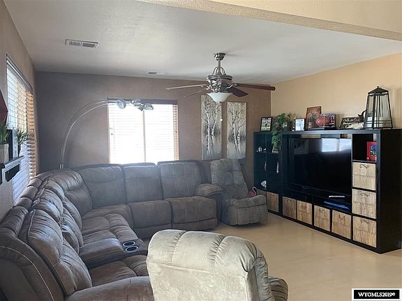 5th image of 2225 Westridge Dr