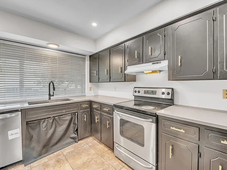 613 Manning Dr — Photo 18