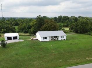 5200 Louisville Rd, Salvisa, KY 40372