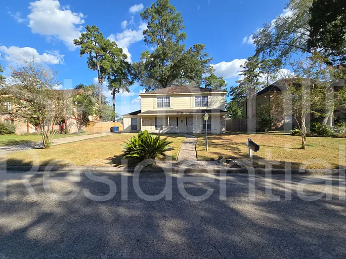4 bed, 2.0 bath, 2265 sqft, $2,195 — Photo 2