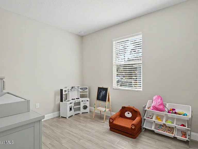 1835 Eugenia Ct NW — Photo 23