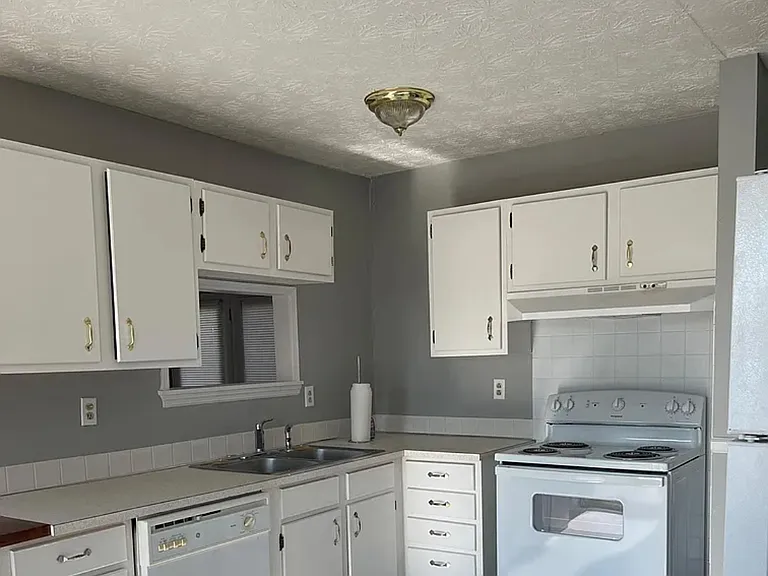 209 Mount Vernon Dr — Photo 4