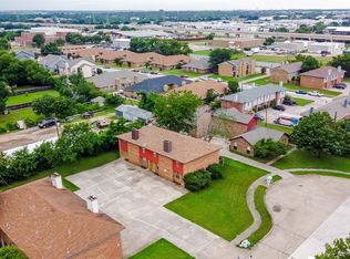 217 Shrum Ct, Irving, TX 75060