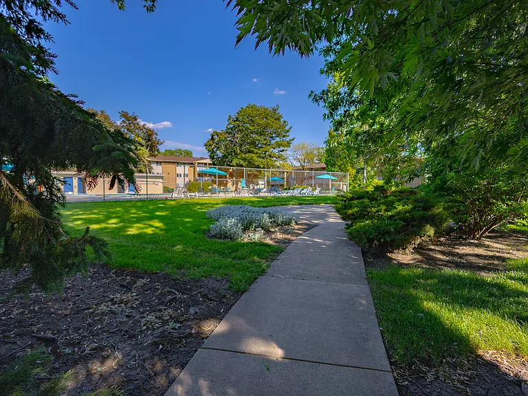 930 Beau Dr #312 — Photo 52