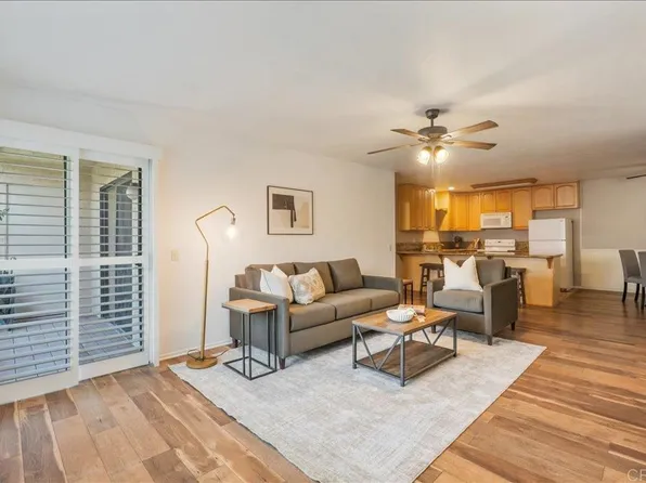 425 Autumn Dr APT 21, San Marcos, CA 92069