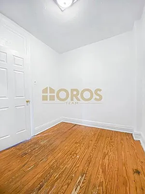 Rented by City Connections Realty | media 19