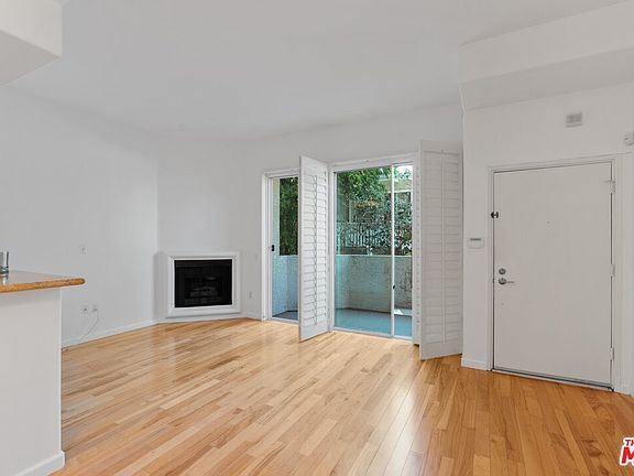 5th image of 4201 Radford Ave APT 4