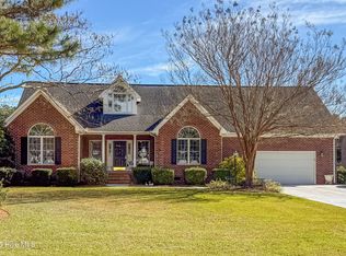513 Alexis Dr, New Bern, NC 28562