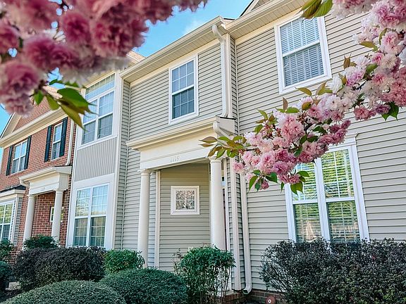 2nd image of 1119 Somer Chase Ct