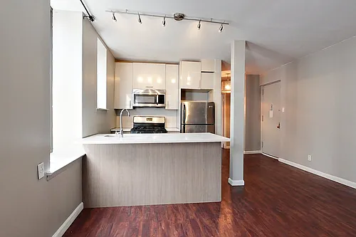 1540 Sterling Pl #22 Photo 1