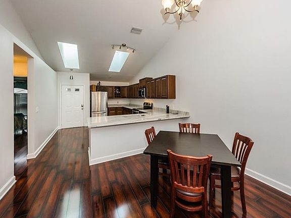 3rd image of 2538 Pine Cove Ln