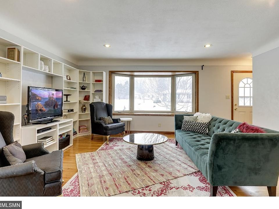 1st image of 2670 Delaware Ave