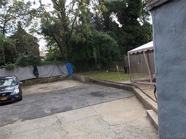 2nd image of 764 E 219th St