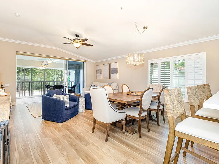 975 Tarpon Cove Dr #204 — Photo 9