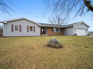 25265 State Highway 251, Hudson, IL 61748