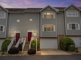 111 New Castle Dr, Morgantown, WV