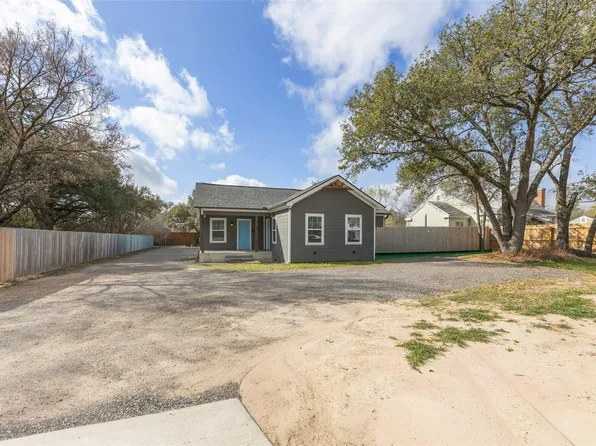 1557 E William J Bryan Pkwy, Bryan, TX 77802