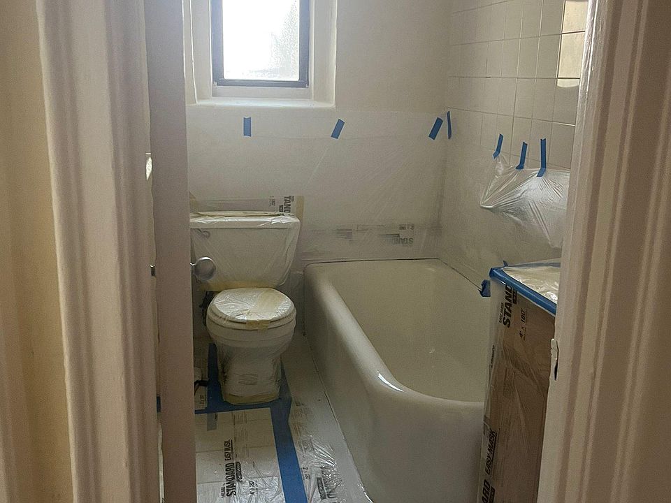 2nd image of 3318 Steuben Ave #4