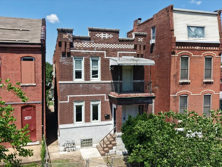 3831 Iowa Ave #1F — Photo 17