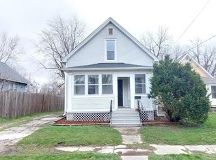 820 W Thrush Ave, Peoria, IL