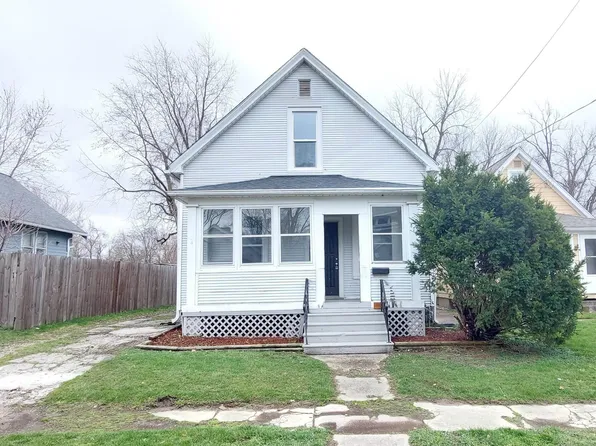 820 W Thrush Ave, Peoria, IL 61604