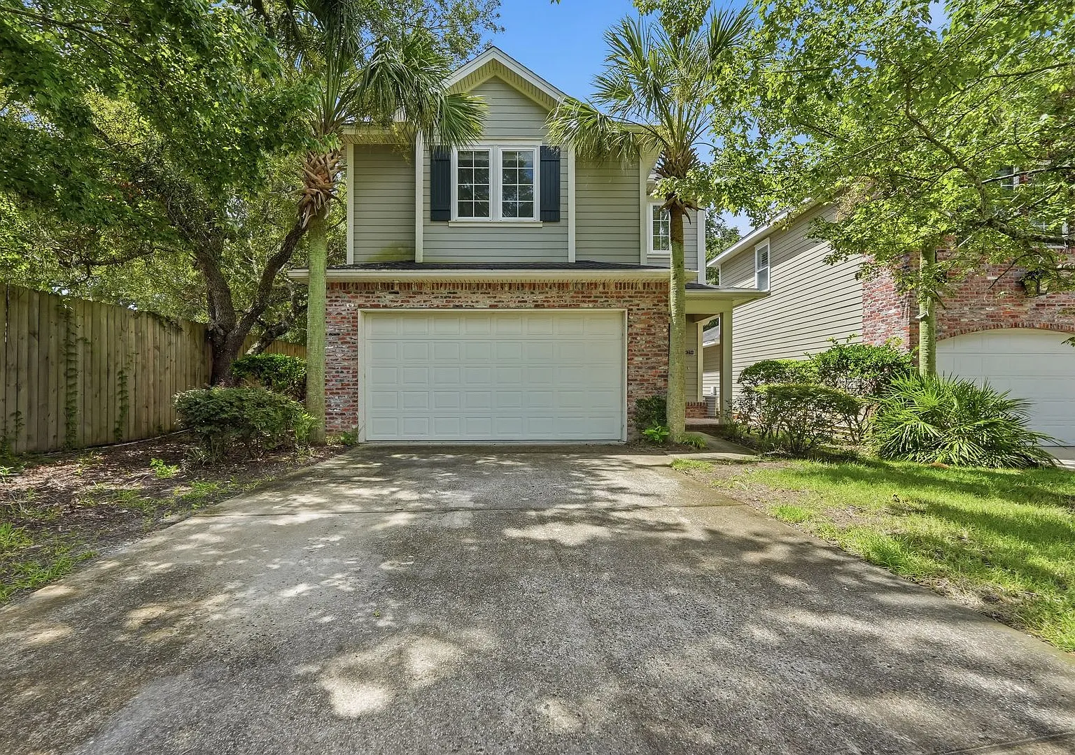 Modern Home in Bluewater Bay! — Photo 1