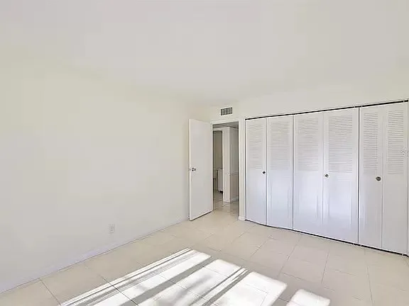 202 Bedford Trl — Photo 7