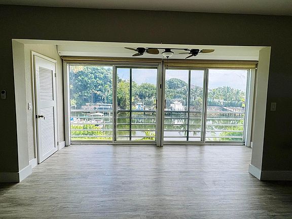 4th image of 342 Southwind Drive #211