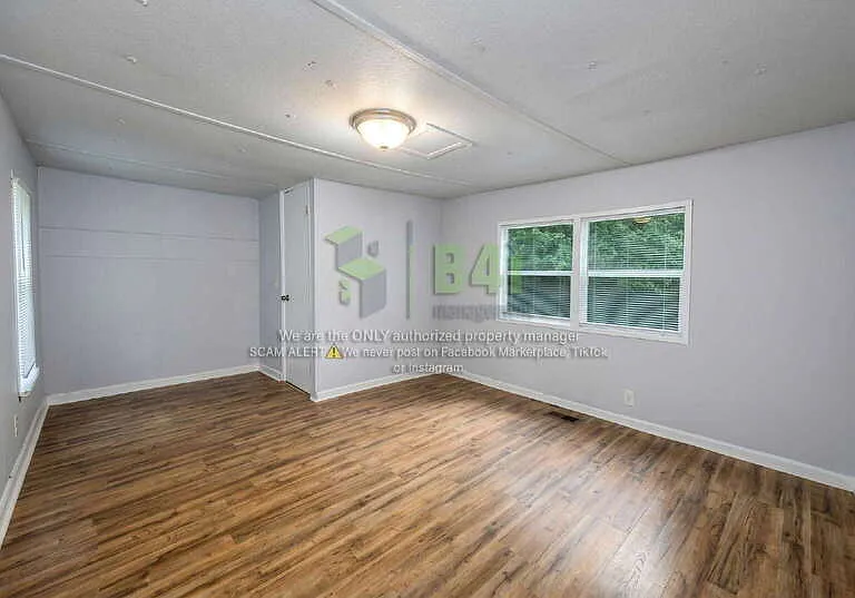 122 Collins Rd — Photo 13